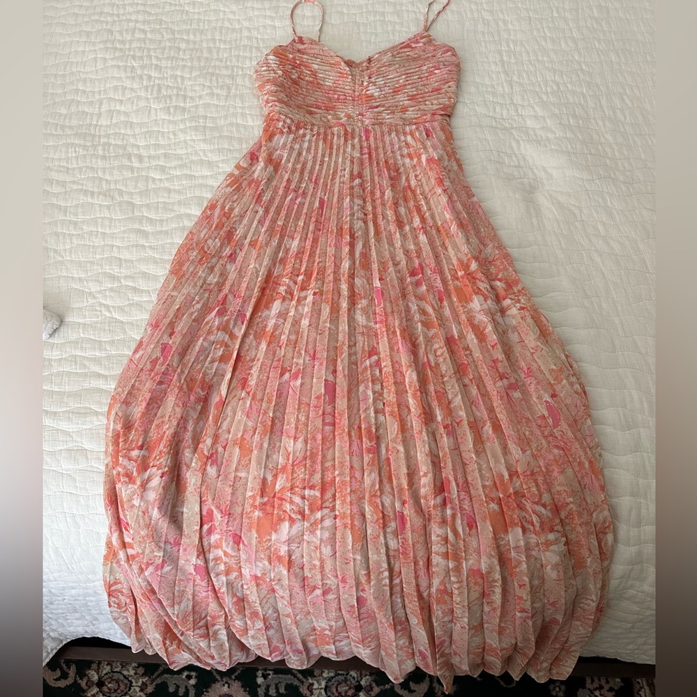 Chelsea28 Floral Print Pleated Dress in Pink‎ Floral - Picture 7 of 9